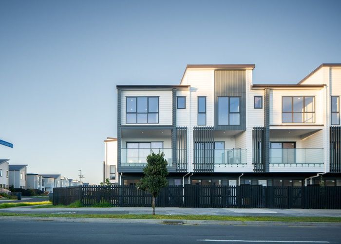  at 10 Scott Road, Hobsonville, Waitakere City, Auckland