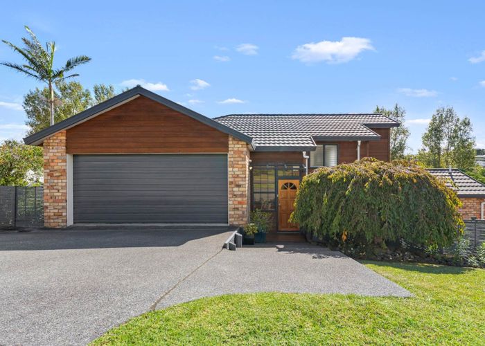  at 5 Azure Grove, Unsworth Heights, North Shore City, Auckland