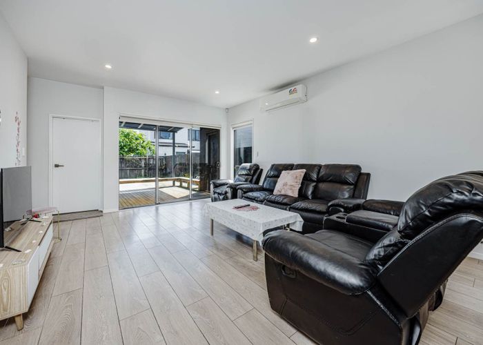  at 42 Dignity Street, Papakura, Papakura, Auckland