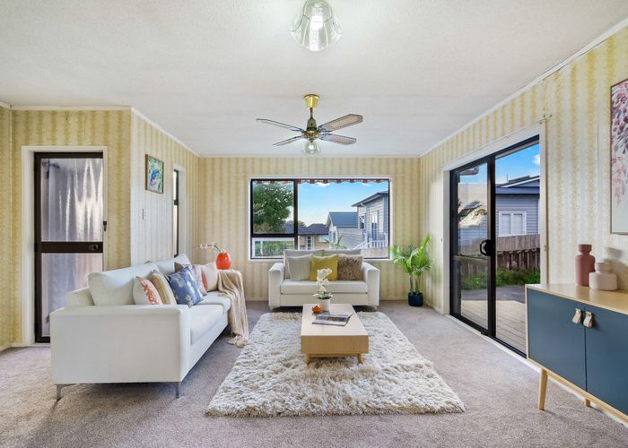  at 2/58 Fir Street, Waterview, Auckland