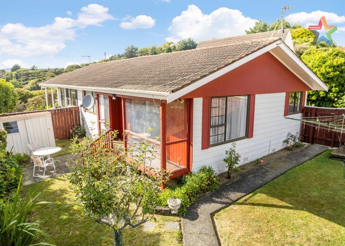 at 212a Staithes Drive South, Whitby, Porirua, Wellington