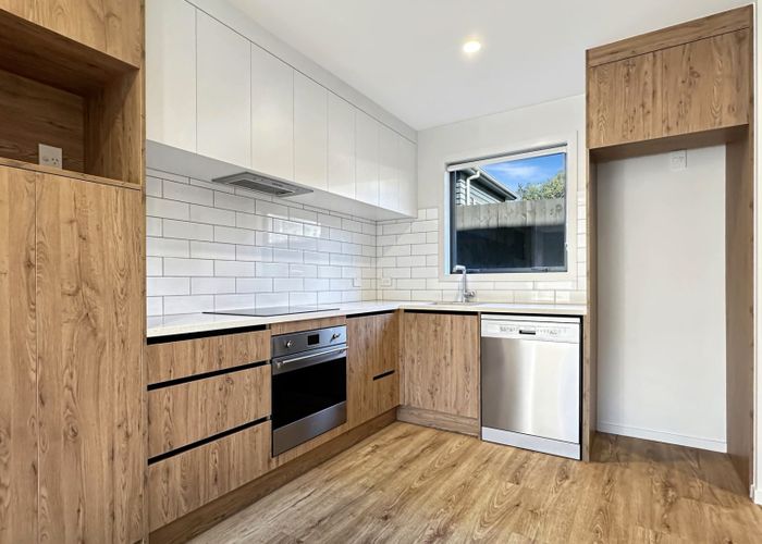  at 6/169 Beach Haven Road, Beach Haven, North Shore City, Auckland