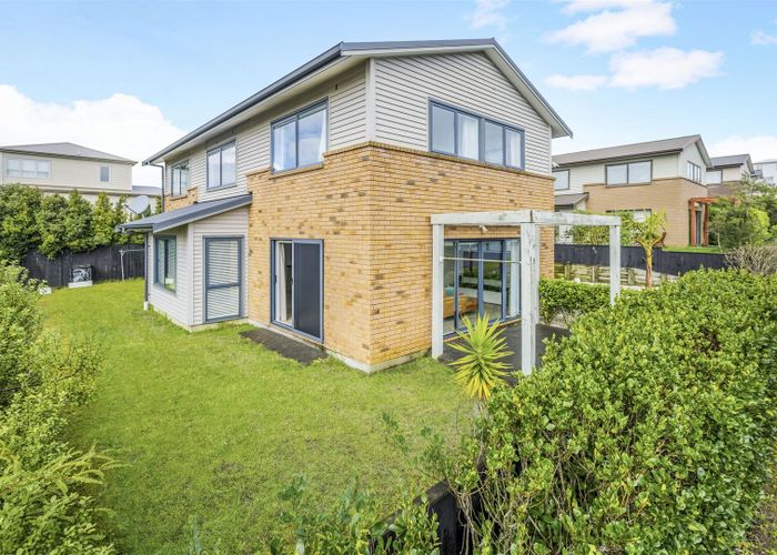  at 10 Joseph Street, Flat Bush, Auckland