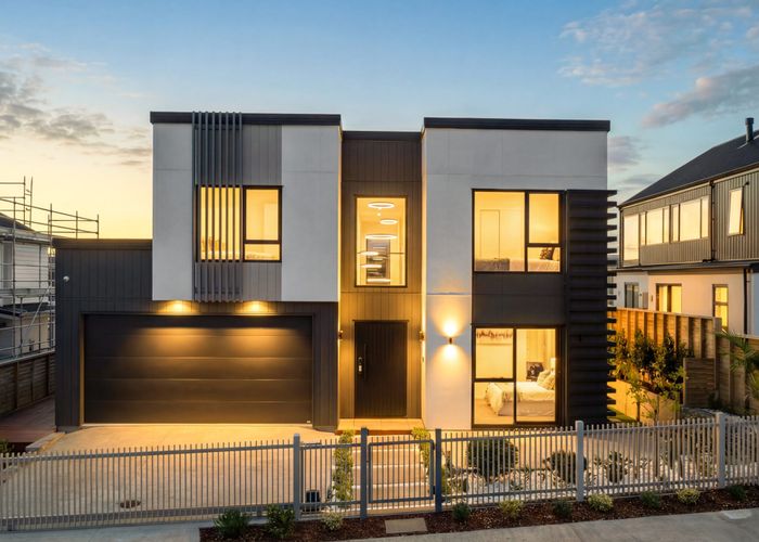  at 160 Te Oneroa Way, Long Bay, North Shore City, Auckland