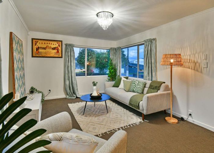  at 103 Beaumonts Way, Manurewa, Auckland