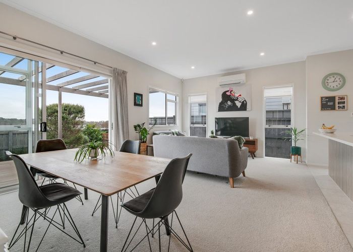  at 49 Barcliff Terrace, Gulf Harbour, Whangaparaoa