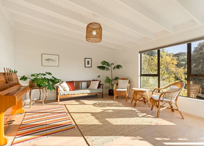  at 19 Kaitawa Road, York Bay, Eastbourne, Lower Hutt, Wellington