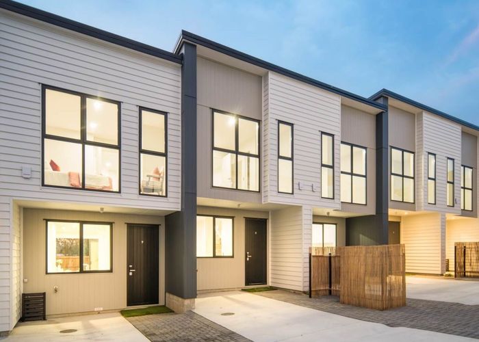  at 8/18 Arron Street, Ellerslie, Auckland