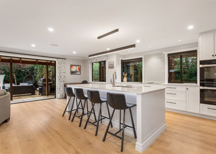  at 7 Glandovey Road, Fendalton, Christchurch City, Canterbury