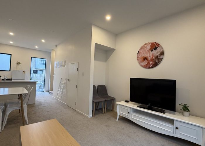 at 15 Aumarire Lane, Favona, Manukau City, Auckland