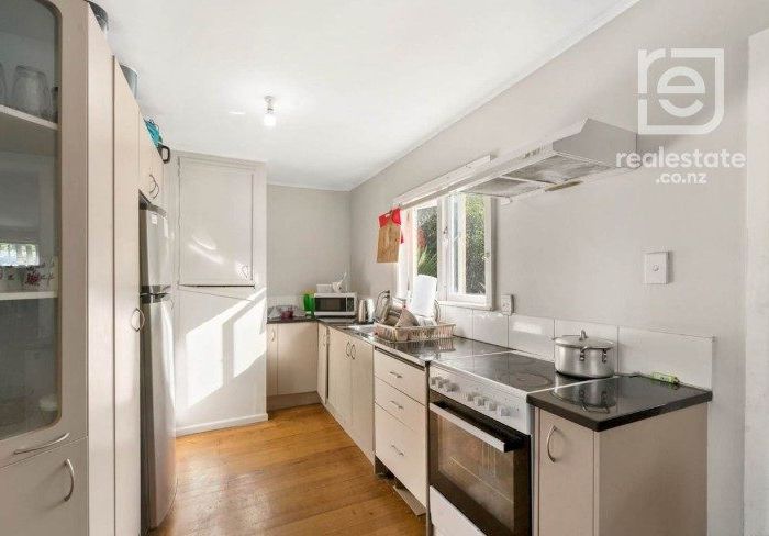  at 44 Christmas Rd, Manurewa, Manukau City, Auckland