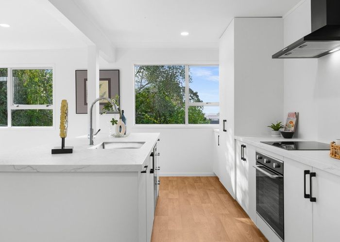  at 9 Osmond Court, Sunnyvale, Waitakere City, Auckland