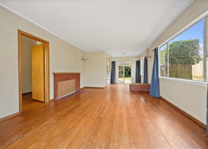  at 15 Zita Maria Drive, Massey, Waitakere City, Auckland