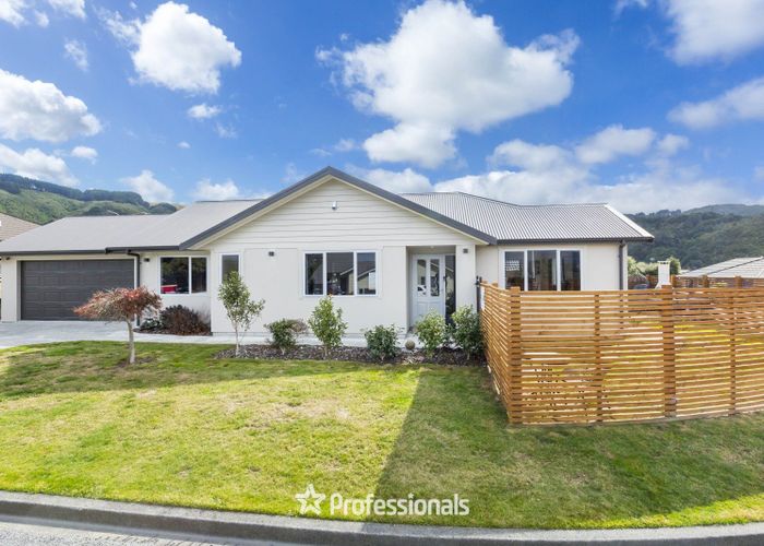  at 16 McEwen Crescent, Riverstone Terraces, Upper Hutt, Wellington