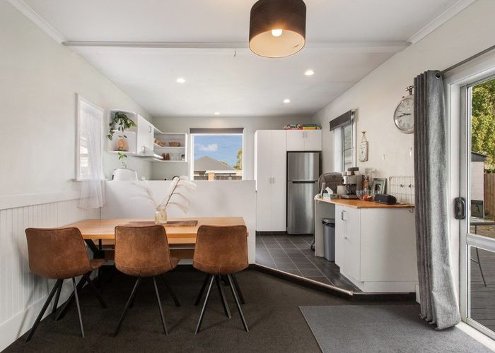  at 19 North Parade, Richmond, Christchurch
