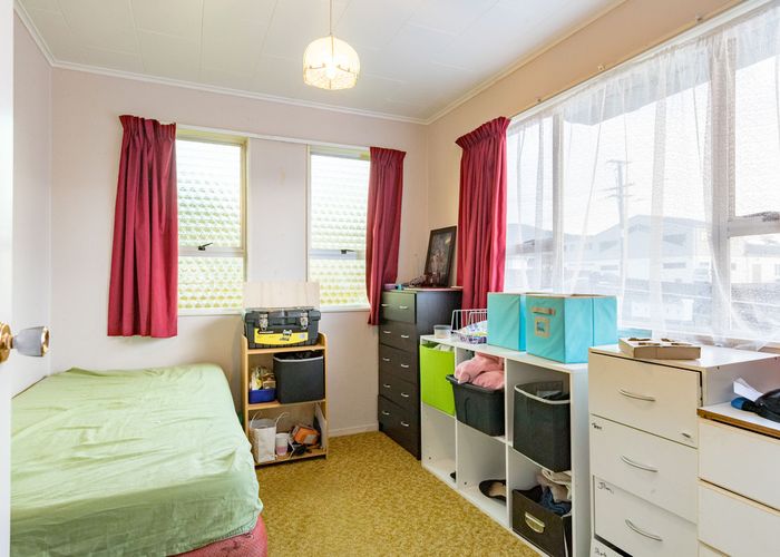  at 1/14 Ngatitoa Street, Takapuwahia, Porirua