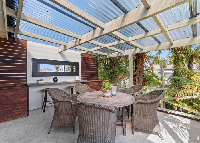  at 72 Breezes Road, Avondale, Christchurch City, Canterbury