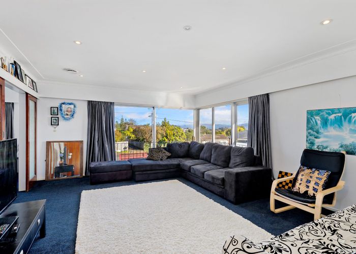  at 529 & 2/529 Hillsborough Road, Mount Roskill, Auckland City, Auckland