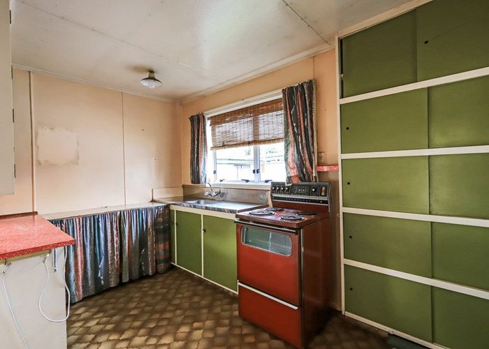  at 1002A Plunket Street, Saint Leonards, Hastings