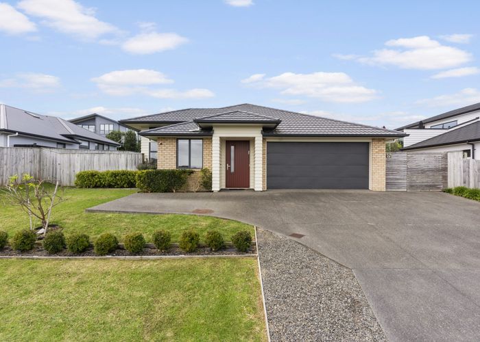  at 31 Karo Road, Beachlands, Manukau City, Auckland