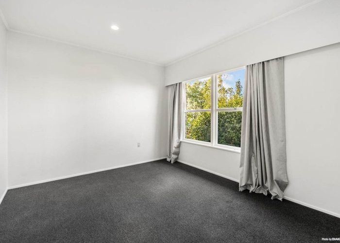 at 2/31 Marcel Place, Glenfield, North Shore City, Auckland