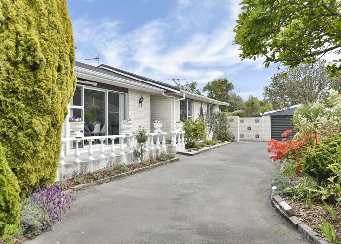  at 43 Valecrest Avenue, Parklands, Christchurch