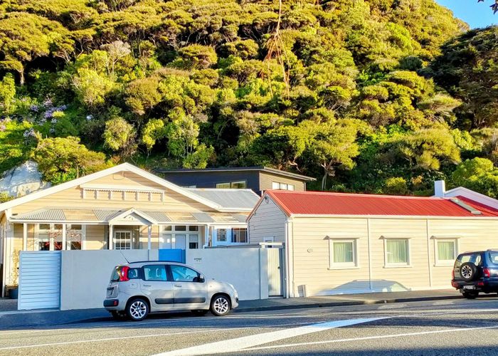  at 127 Muritai Road, Eastbourne, Lower Hutt, Wellington