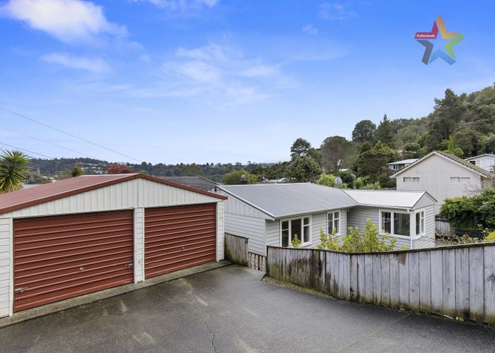  at 26 Lowry Crescent, Stokes Valley, Lower Hutt, Wellington