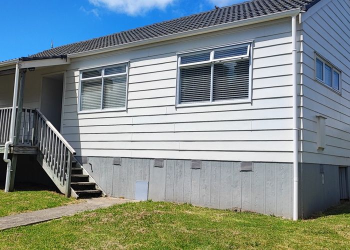  at 1/1 Tomintoul Place, Highland Park, Auckland