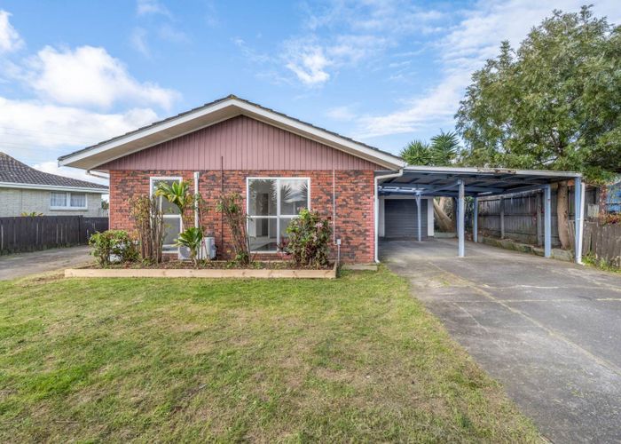  at 68 Chelburn Crescent, Mangere East, Manukau City, Auckland