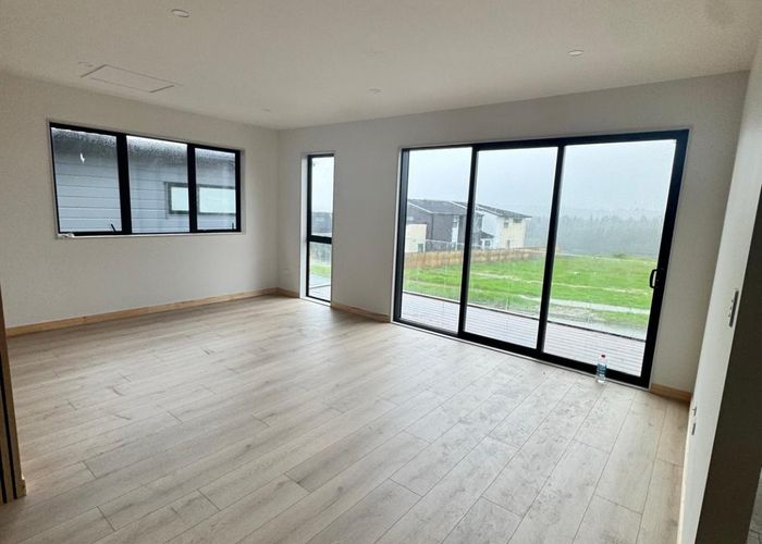  at 16 Grand Ridge Avenue, Flat Bush, Manukau City, Auckland
