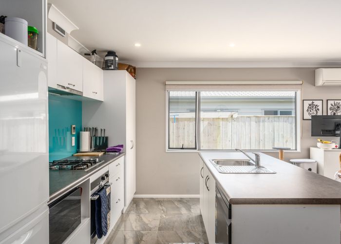  at 14 Moonsail Drive, Whitby, Porirua, Wellington