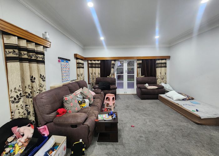  at 13 Great South Road, Papatoetoe, Auckland