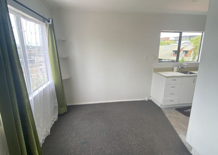  at 174B White Swan Road, Mount Roskill, Auckland City, Auckland