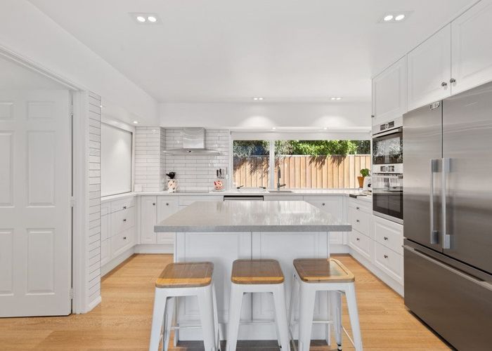  at 7 Assisi Street, Mount Pleasant, Christchurch