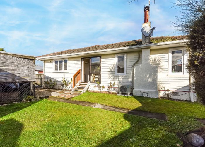  at 2/50 Parkers Road, Tahunanui, Nelson