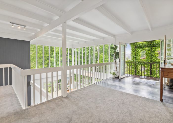  at 16 Colmar Road, Mellons Bay, Auckland