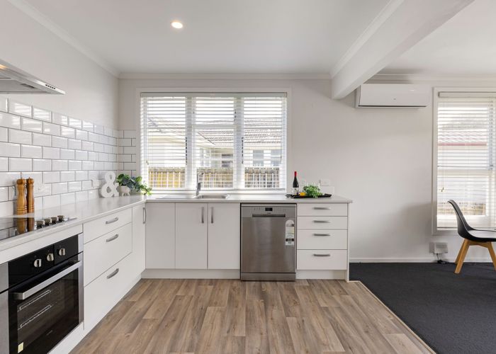  at 83 Heath Street, St Andrews, Hamilton