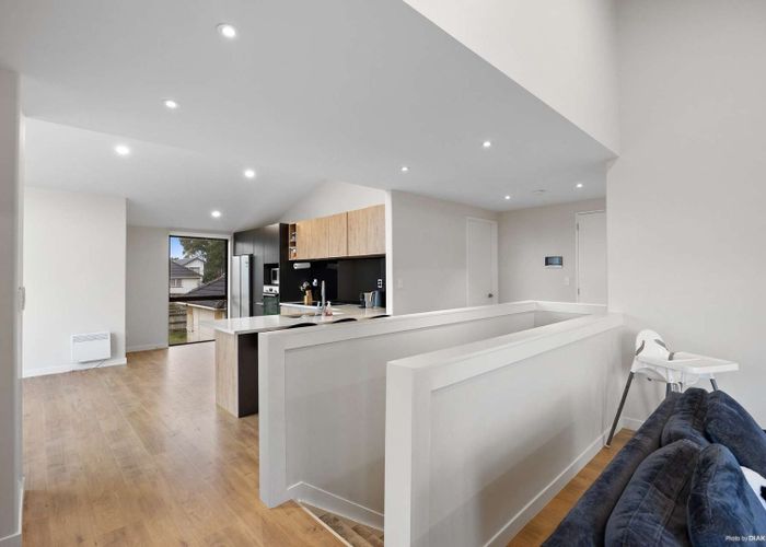  at 21 Eastview Road, Glen Innes, Auckland