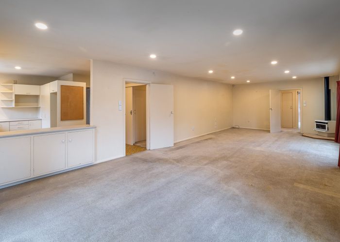 at 12 Newbridge Place, Ilam, Christchurch