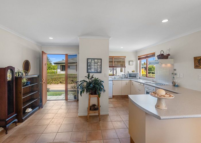  at 2/8 Cheyne Road, Pyes Pa, Tauranga, Bay Of Plenty