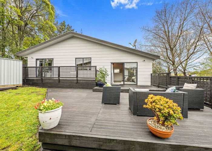  at 1/123 Athena Drive, Totara Vale, North Shore City, Auckland