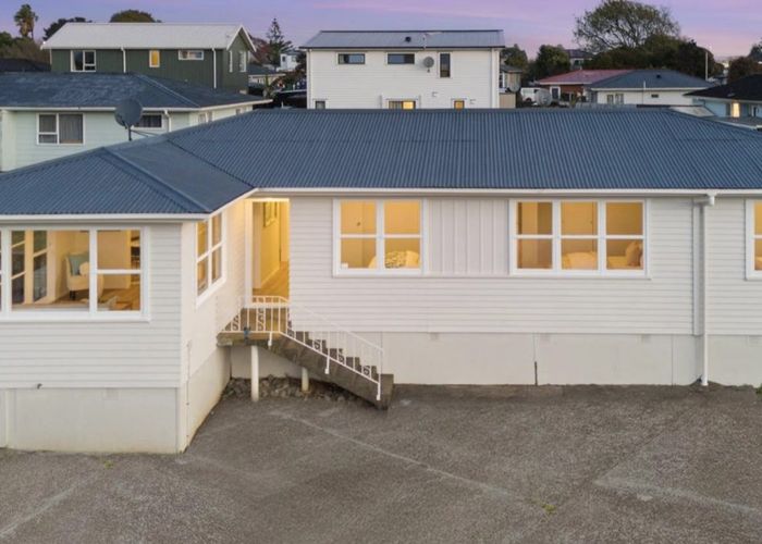  at 25 Romney Place, Manurewa, Auckland