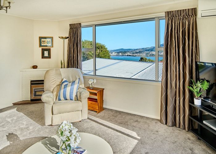  at 54 Gloaming Hill, Titahi Bay, Porirua
