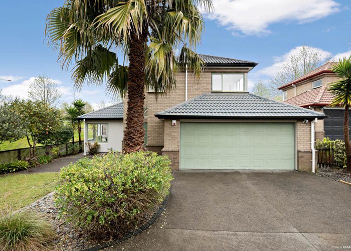  at 34 Amherst Place, Albany, Auckland