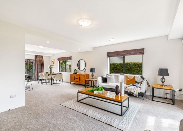  at 72 Gunner Drive, Te Atatu Peninsula, Auckland