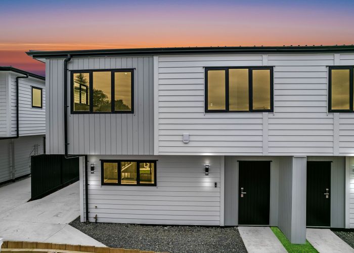  at 10A Kivell Close, Mangere East, Manukau City, Auckland
