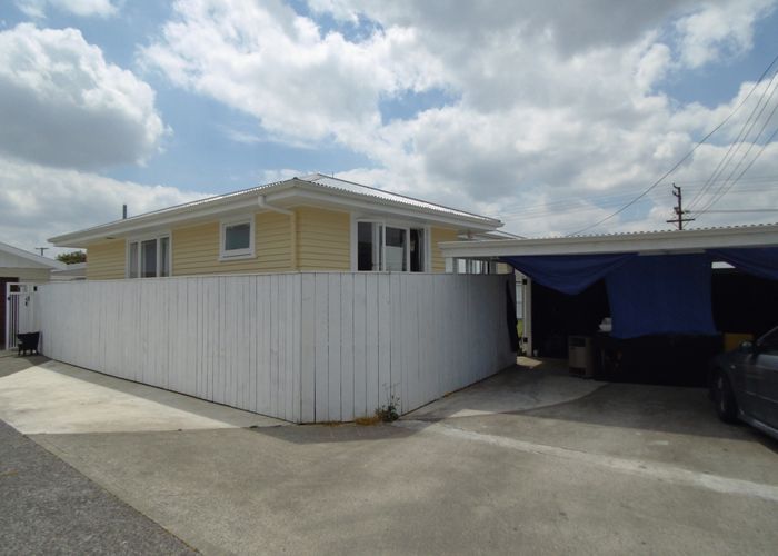  at 2 Fairfield Avenue, Huntly, Huntly