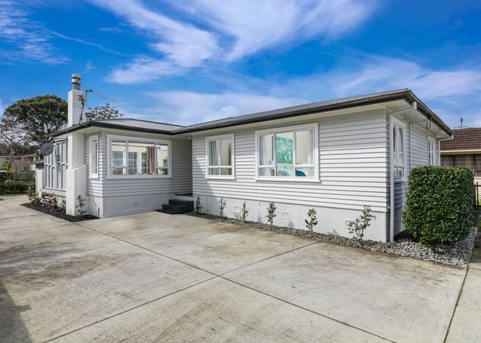  at 685 Swanson Road, Swanson, Auckland