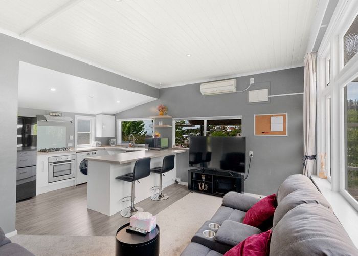  at 9 Ballance Street, Caversham, Dunedin